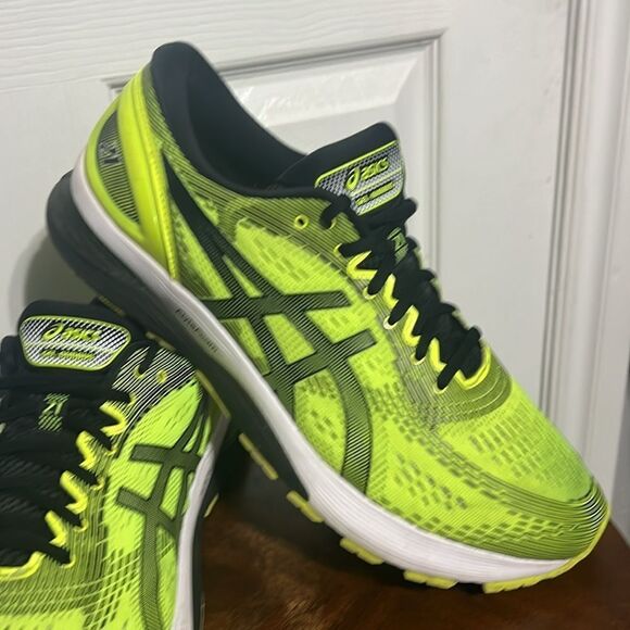 🔥🔥 ASICS GEL-Nimbus 21 Running Shoes Safety Yellow Men Sz 13 - Rare - PERFECT - Picture 2 of 14